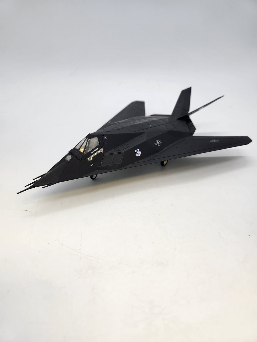 Sun Star Air Command F-117 Nighthawk 1:72 Metal Model Aircraft