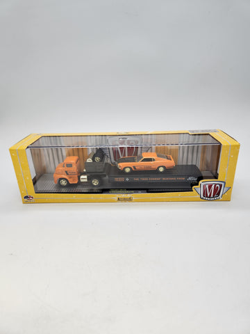 M2 Auto Haulers 1956 Ford C-500 COE & 1970 Ford Mustang Boss 429 CHASE 1:64.