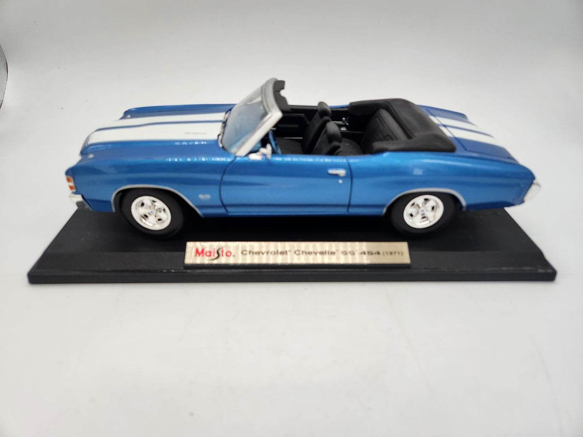 Maisto 1971 Chevrolet Chevelle convertible Diecast 1/18 Scale car