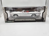 Greenlight 1/18 1970 dodge challenger R/T convertible white.