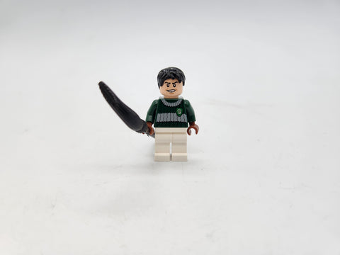 LEGO Harry Potter hp107 Marcus Flint Quidditch Uniform No Cape Minifigure 4737.