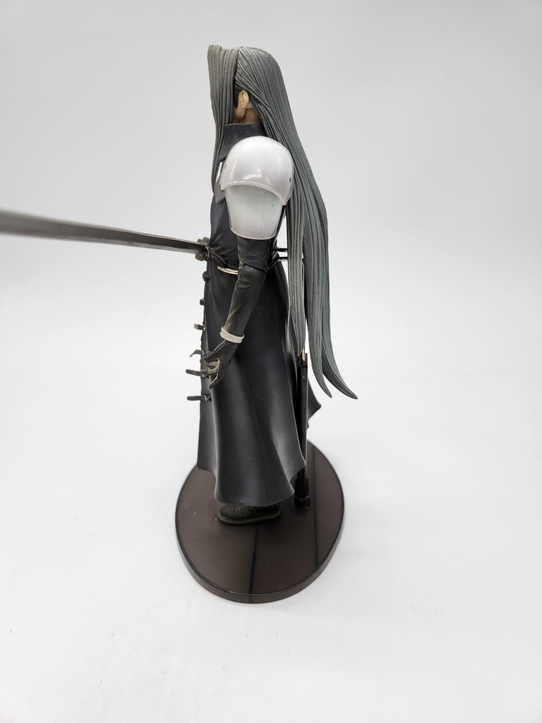 Figurine Final Fantasy VII Remake - Sephiroth 26cm - Jeux vidéo Figurine Final Fantasy VII Remake - Sephiroth 26cm - Jeux vidéo