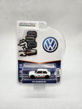 Greenlight 1:64 Club V-Dub 1974 Volkswagen Golf Oil Diecast Car 29980-C.
