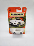 Matchbox 2019 Volkswagens Beetle Convertible, White 27/100.