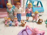 1993 Fisher Price Loving Family Dream Doll House 6364.