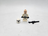LEGO Minifigure Star Wars sw0910 Clone Trooper Phase 1 Printed Legs Scowl 2D.