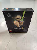 LEGO 75438 Star Wars: Attack of the Clones Yoda Bust with Lightsaber.