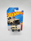 Hot Wheels HW Land Rover Defender 90 210/250.
