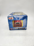 2009 Maisto Wrecker  1:24 Metallic Red Maisto Custom Shop, Rare.