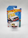 Hot Wheels Tooned Volkswagen Golf MK1 #010 HW '22 Tooned 1/5 White VHTF.