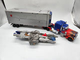 Transformers Dark Of The Moon ULTIMATE OPTIMUS PRIME Leader Class Hasbro 2011.