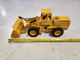 Vintage 1970 Ertl #426 Diecast 12" Hough IH Harvester Construction Payloader.