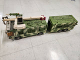 1997 Jurassic Park The Lost World Mobile Command Center Fleetwood RV Playset.