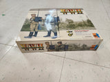 DRAGON WWII Vaprossov & Anton #70327 NEW German Signals Team 2 Pack E Front 1943.