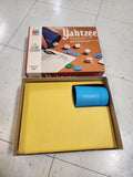 Vintage Yahtzee C950 - Milton Bradley Canada Complete.