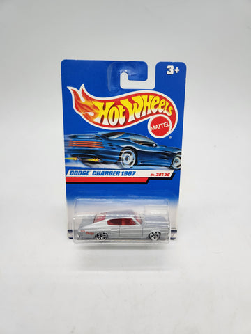 Hot Wheels 2000 1967 Dodge Charger No. 28/36 2000 No. 88 A24 w/ wheel error.