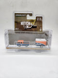 1/64 Greenlight 1975 Volkswagen Type 2 Panel Van Gulf Hitch & Tow.