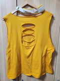 Rare Vintage 1988 WWF WWE HULK Hogan Hulkamania Ripped Muscle T Shirt w/ Bandana.