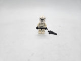LEGO Minifigure Star Wars sw0910 Clone Trooper Phase 1 Printed Legs Scowl 2D.