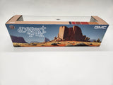 M2 Machines 1977 GMC Sierra Classic 3500 4x4 & GMC Grande 15 Desert Fox 1/64.