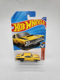 Hot Wheels '69 Dodge Coronet Superbee [Yellow] Muscle Mania 5/10, 208/250, 1:64.