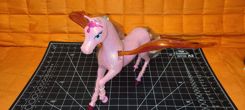 Barbie Diamond Castle Glimmer Horse