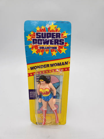 Super Powers Collection Slim Card Wonder Woman action figure Kenner 1986 NIP.