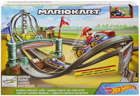 Hot Wheels Mario Kart Circuit Lite Track Set.